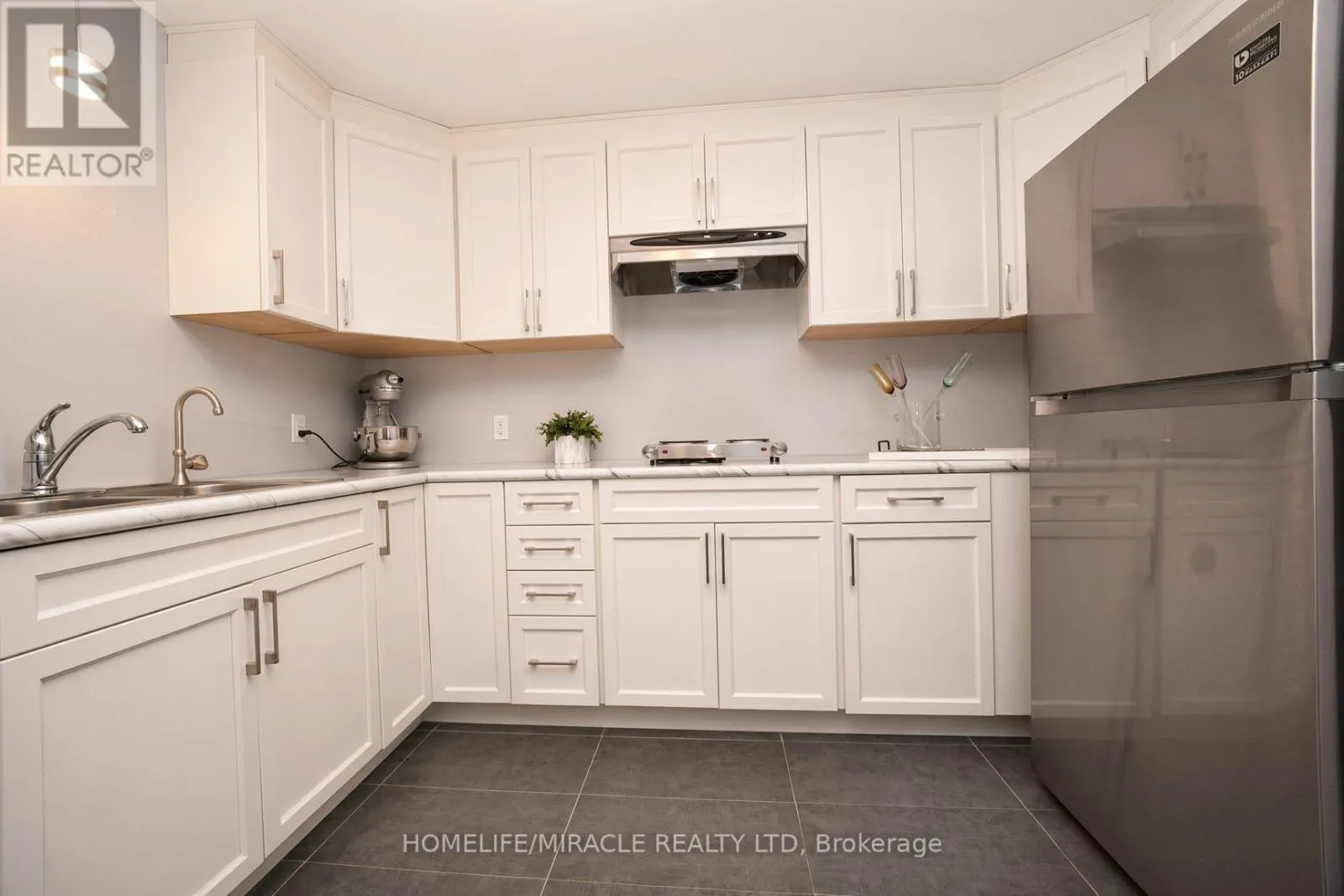 488 HEATHER HILL PLACE