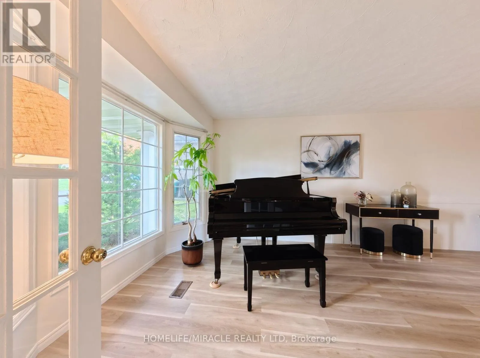 488 HEATHER HILL PLACE