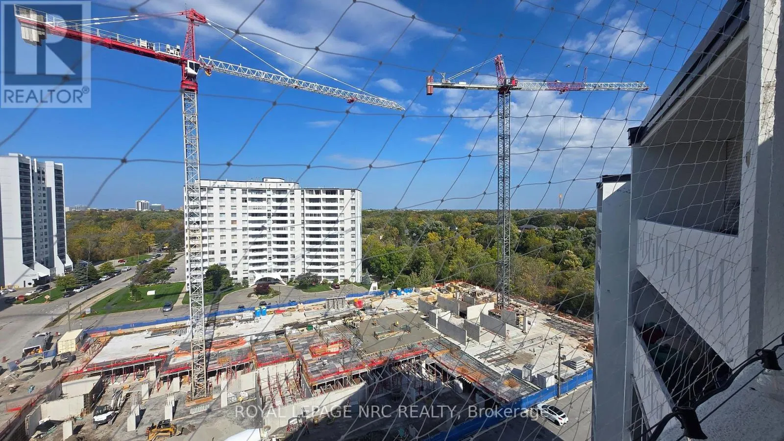 PH 8 - 35 TOWERING HEIGHTS BOULEVARD #PH 8