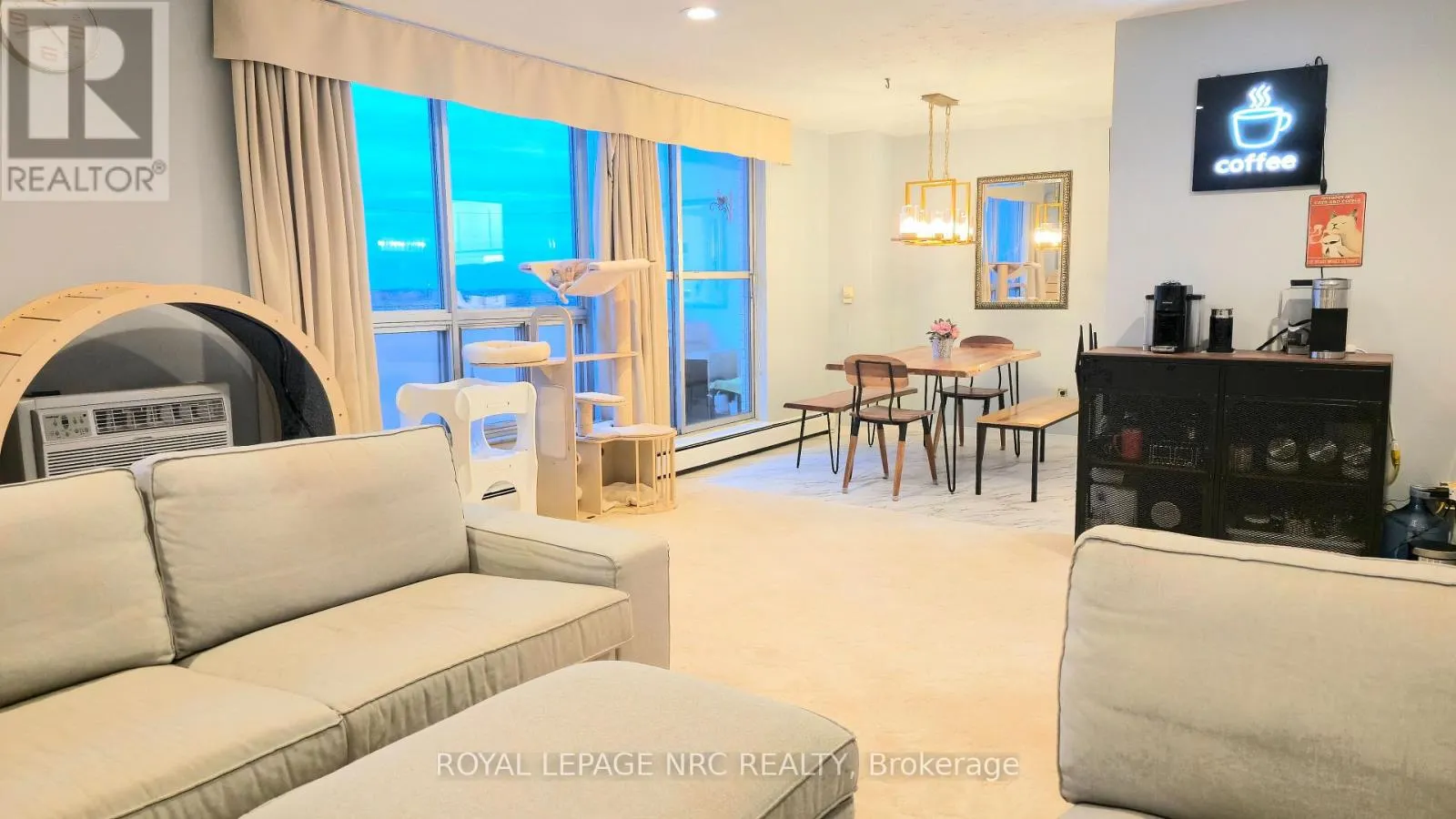 PH 8 - 35 TOWERING HEIGHTS BOULEVARD #PH 8