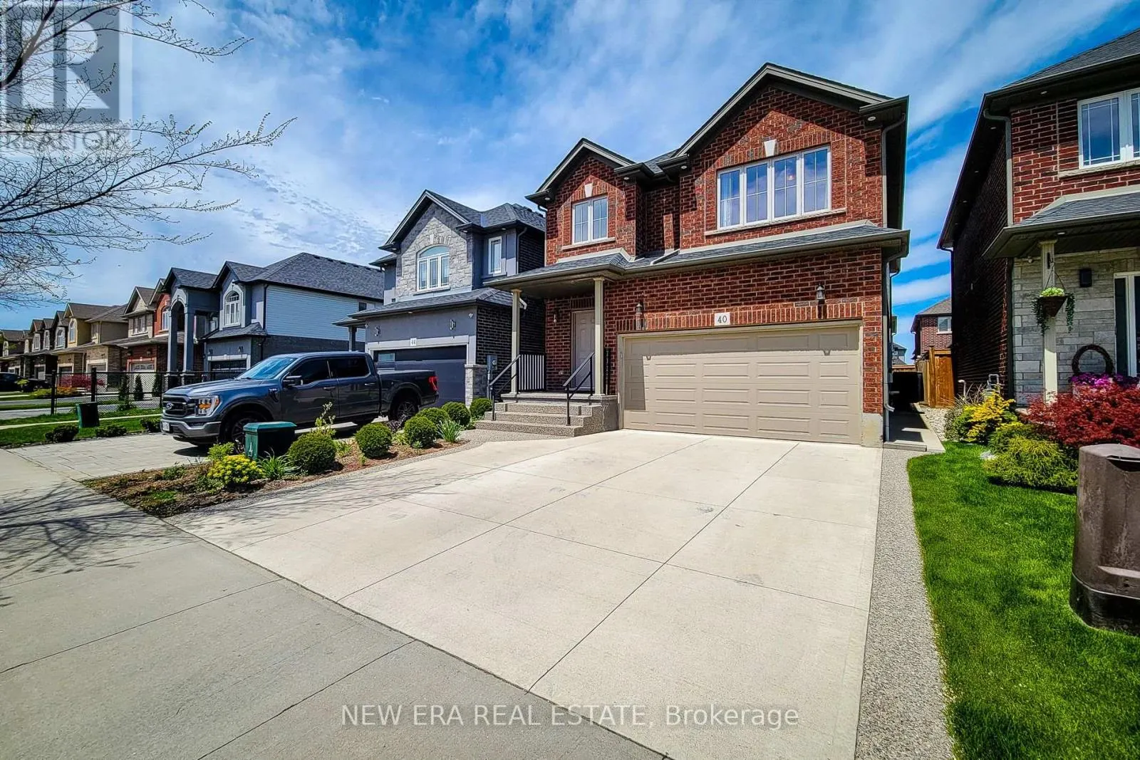 40 FAIRGROUNDS DRIVE