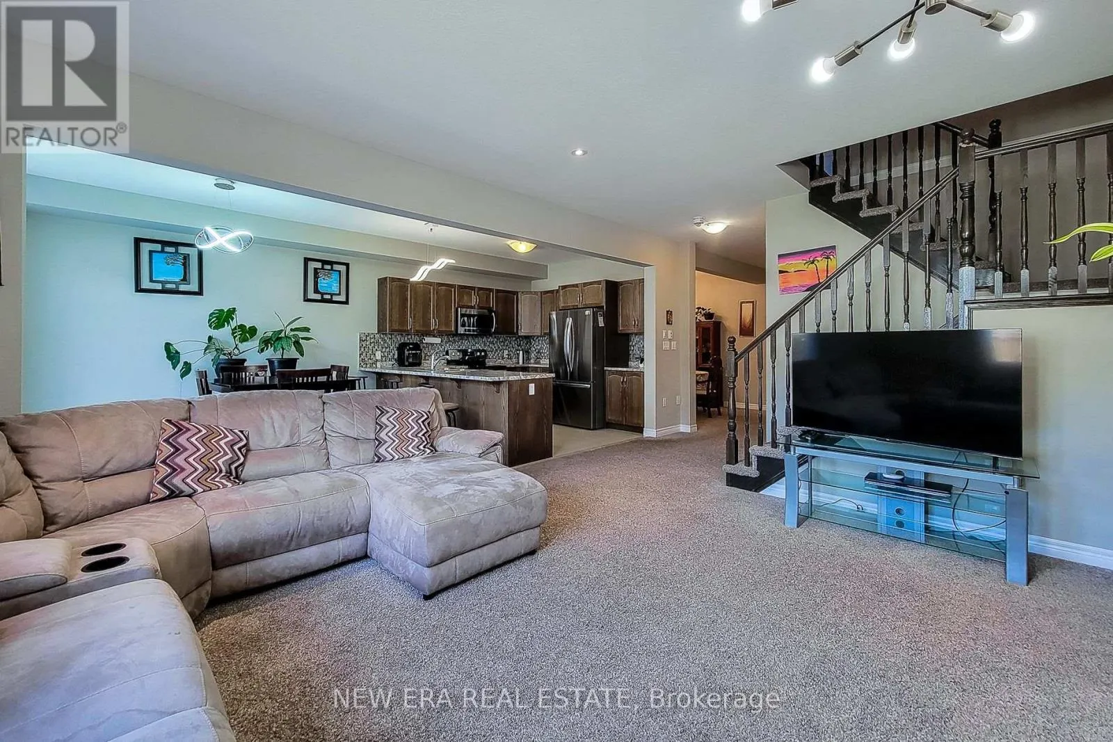 40 FAIRGROUNDS DRIVE