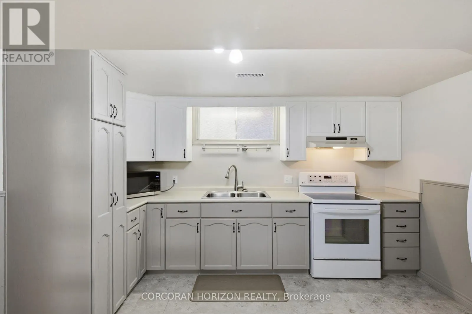 26 ALEXANDER AVENUE