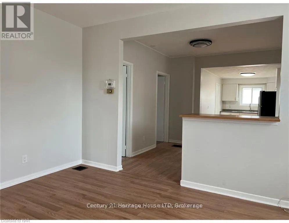LOWER - 61 PHIPPS STREET #Lower