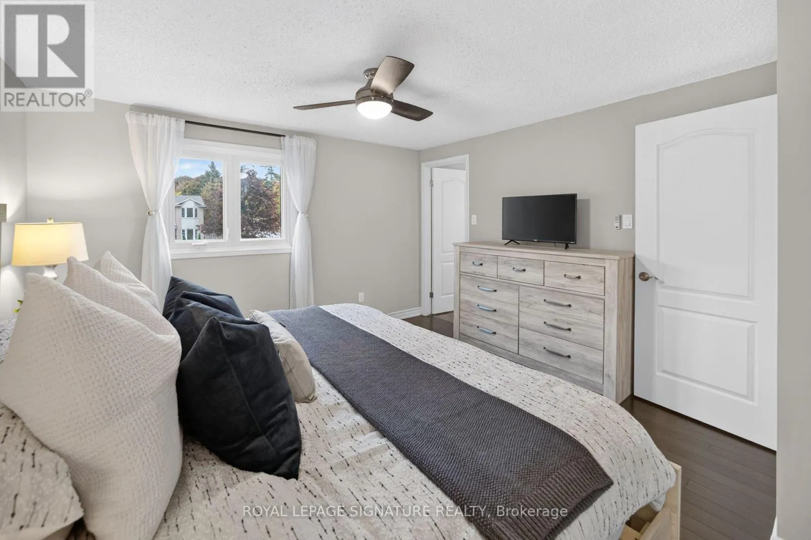 2 CINDY AVENUE