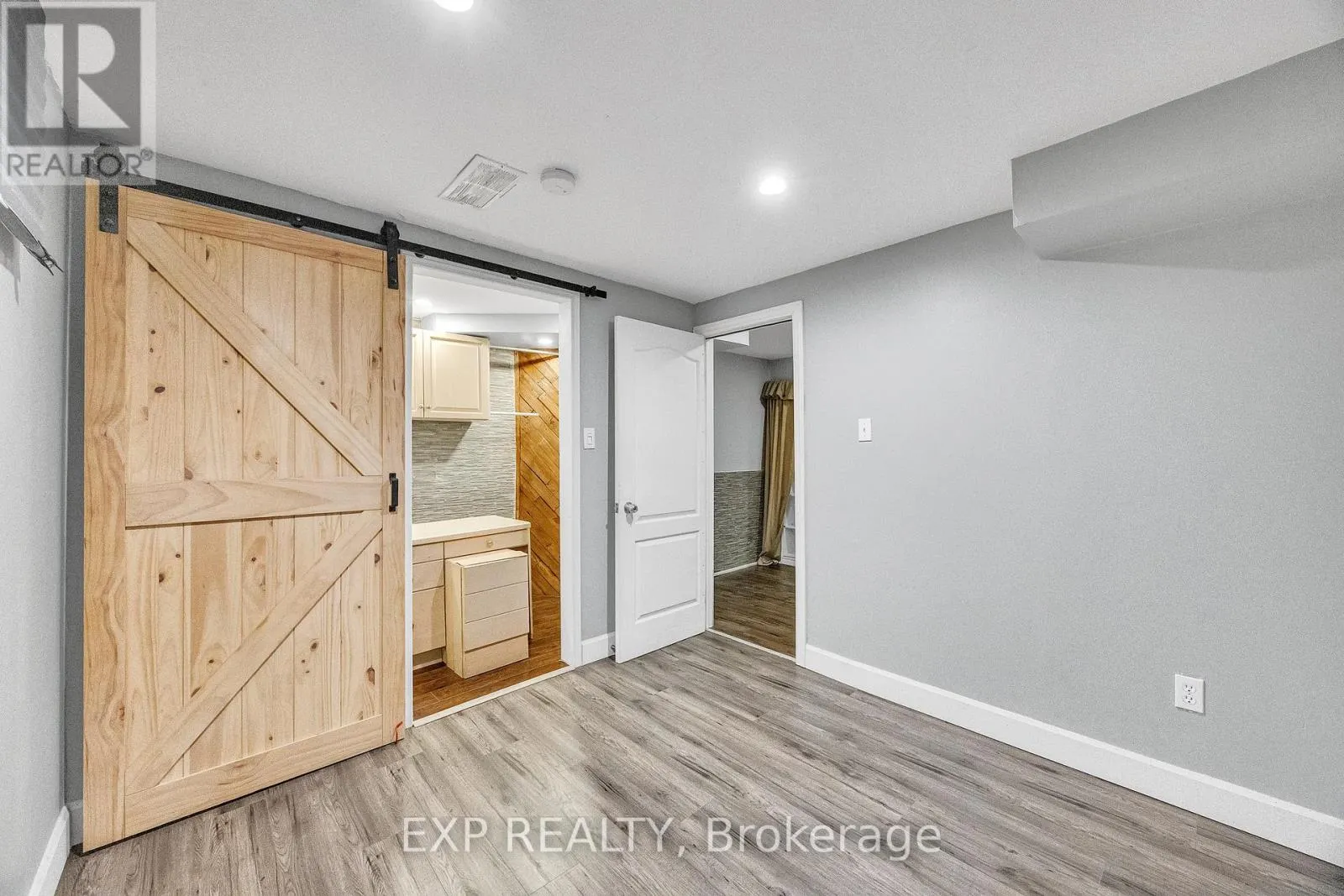 39 LINDA DRIVE