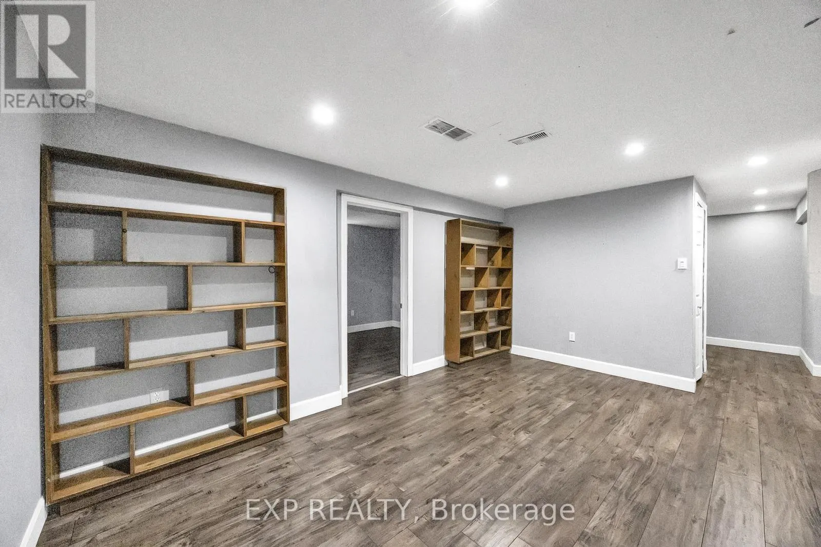39 LINDA DRIVE