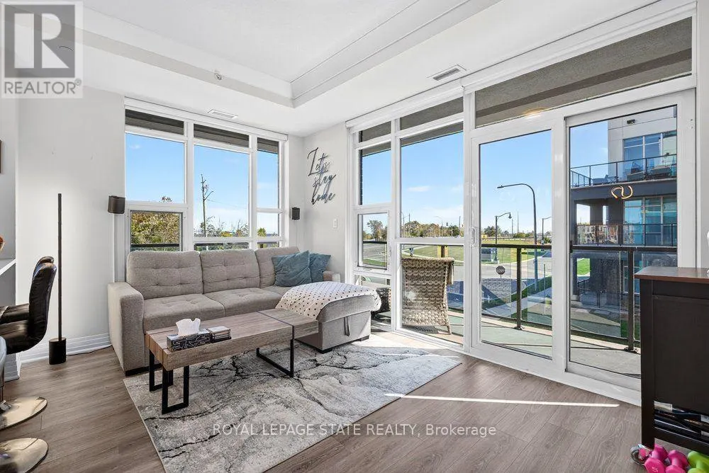 209 - 10 CONCORD PLACE