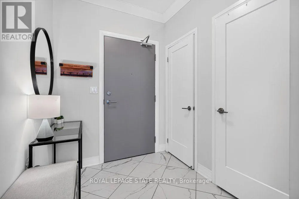 209 - 10 CONCORD PLACE