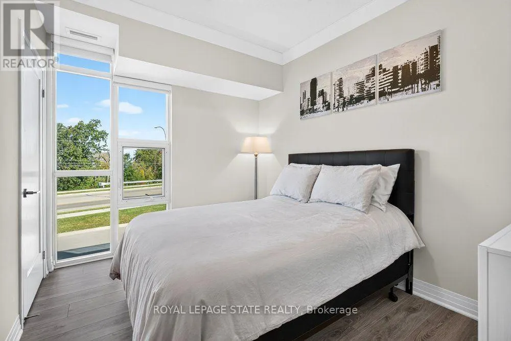 209 - 10 CONCORD PLACE