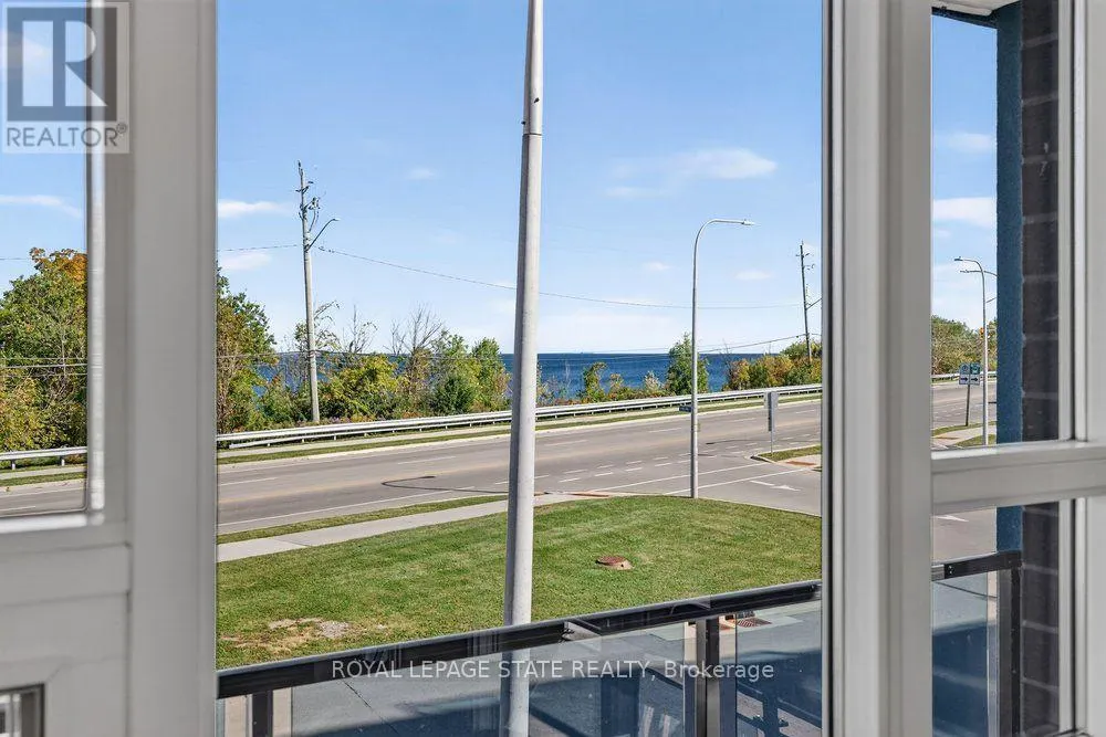 209 - 10 CONCORD PLACE