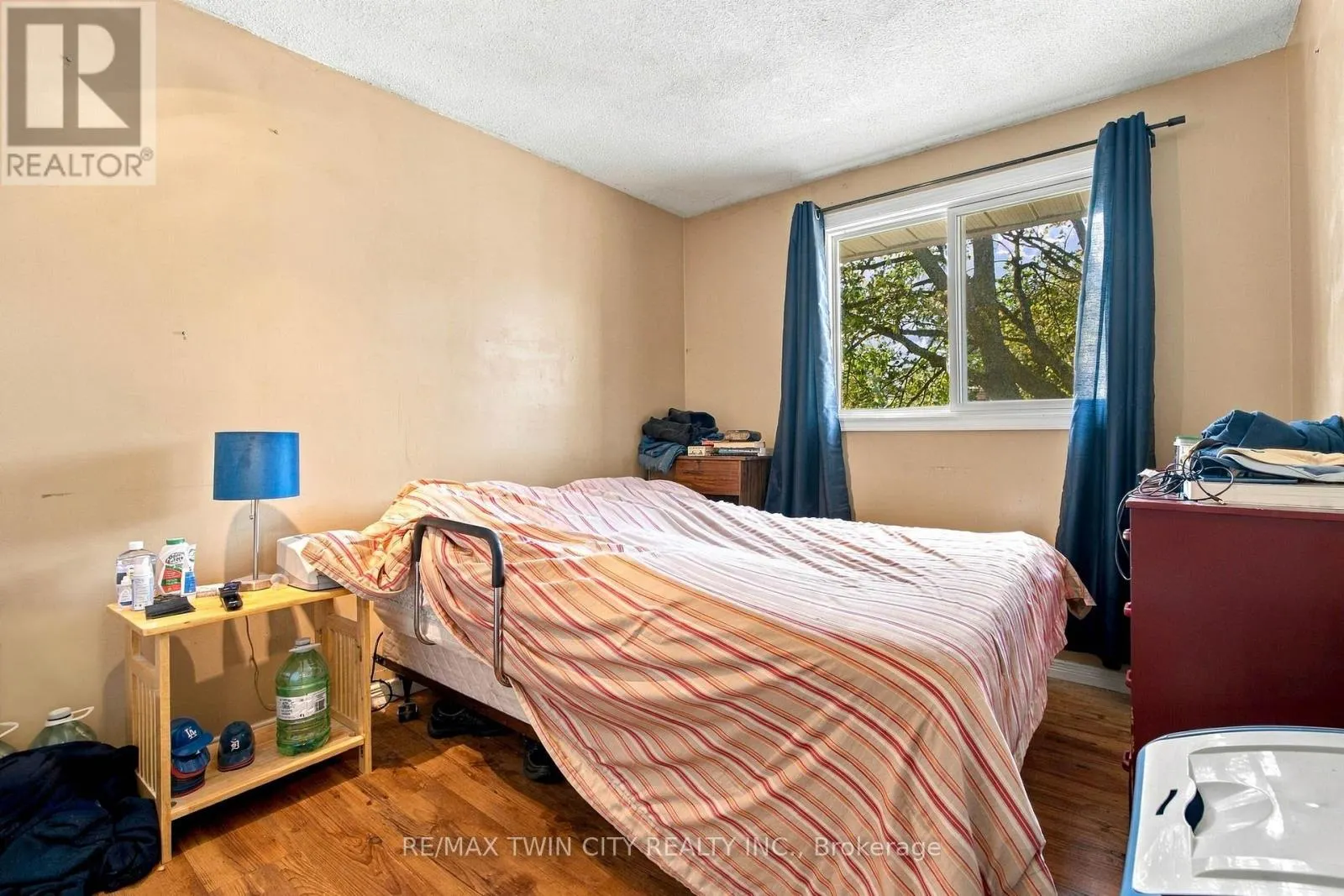 170 SUNSET BOULEVARD