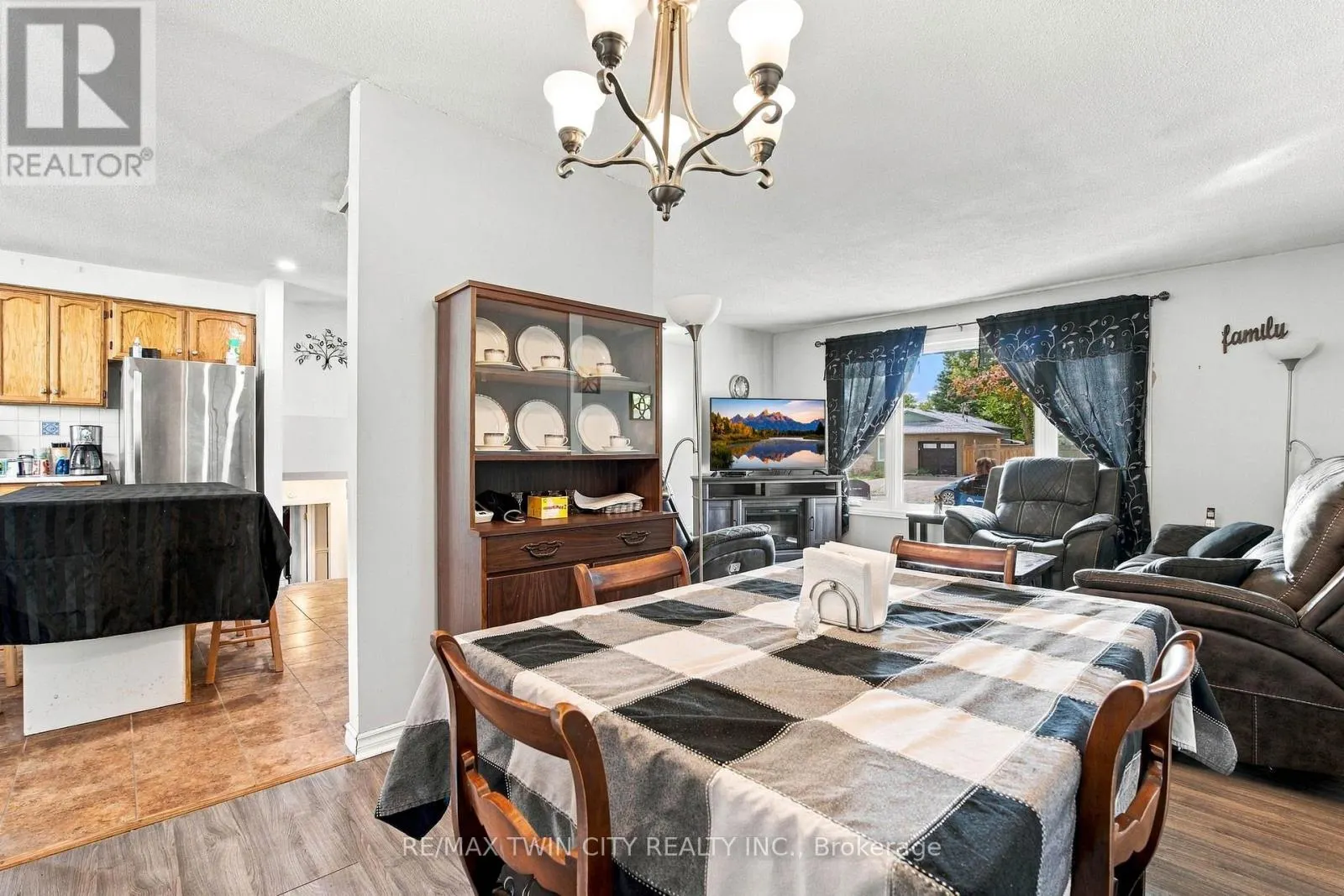 170 SUNSET BOULEVARD