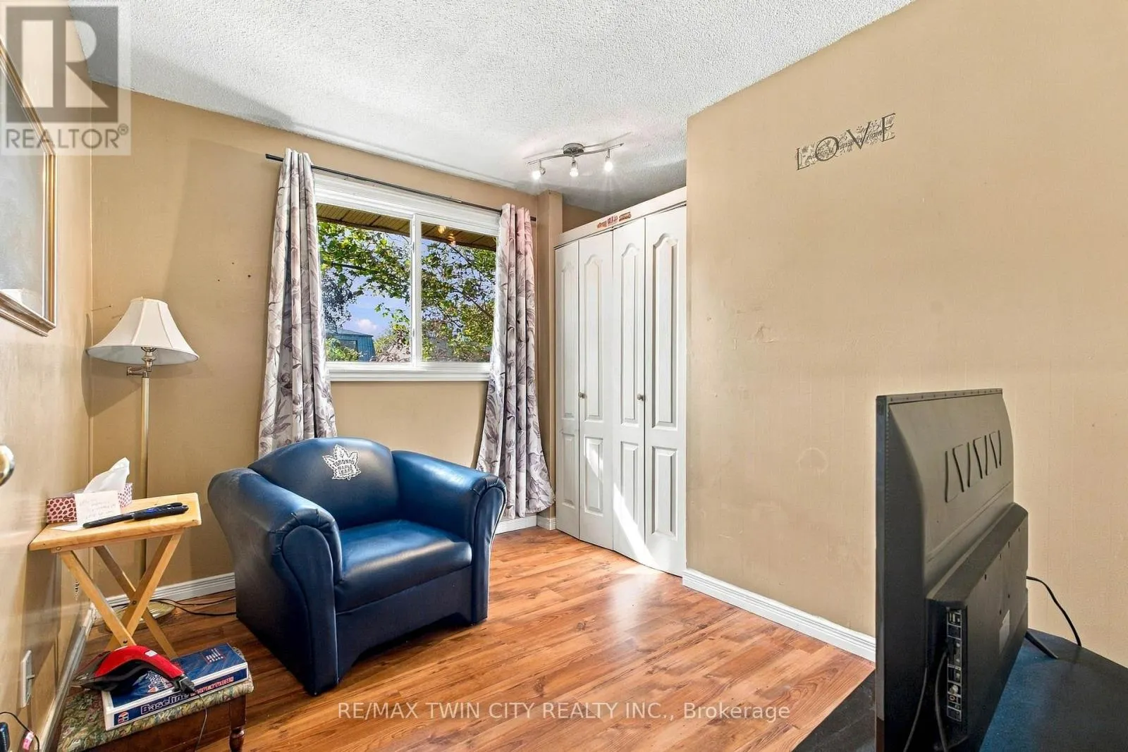 170 SUNSET BOULEVARD