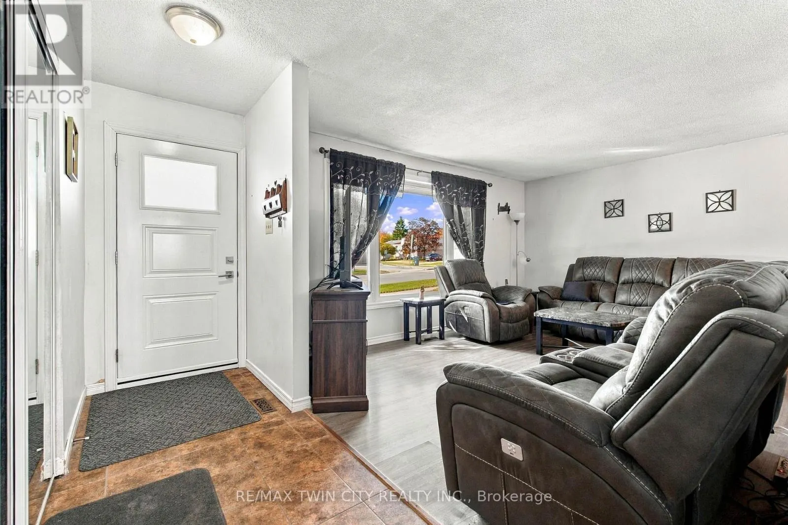 170 SUNSET BOULEVARD