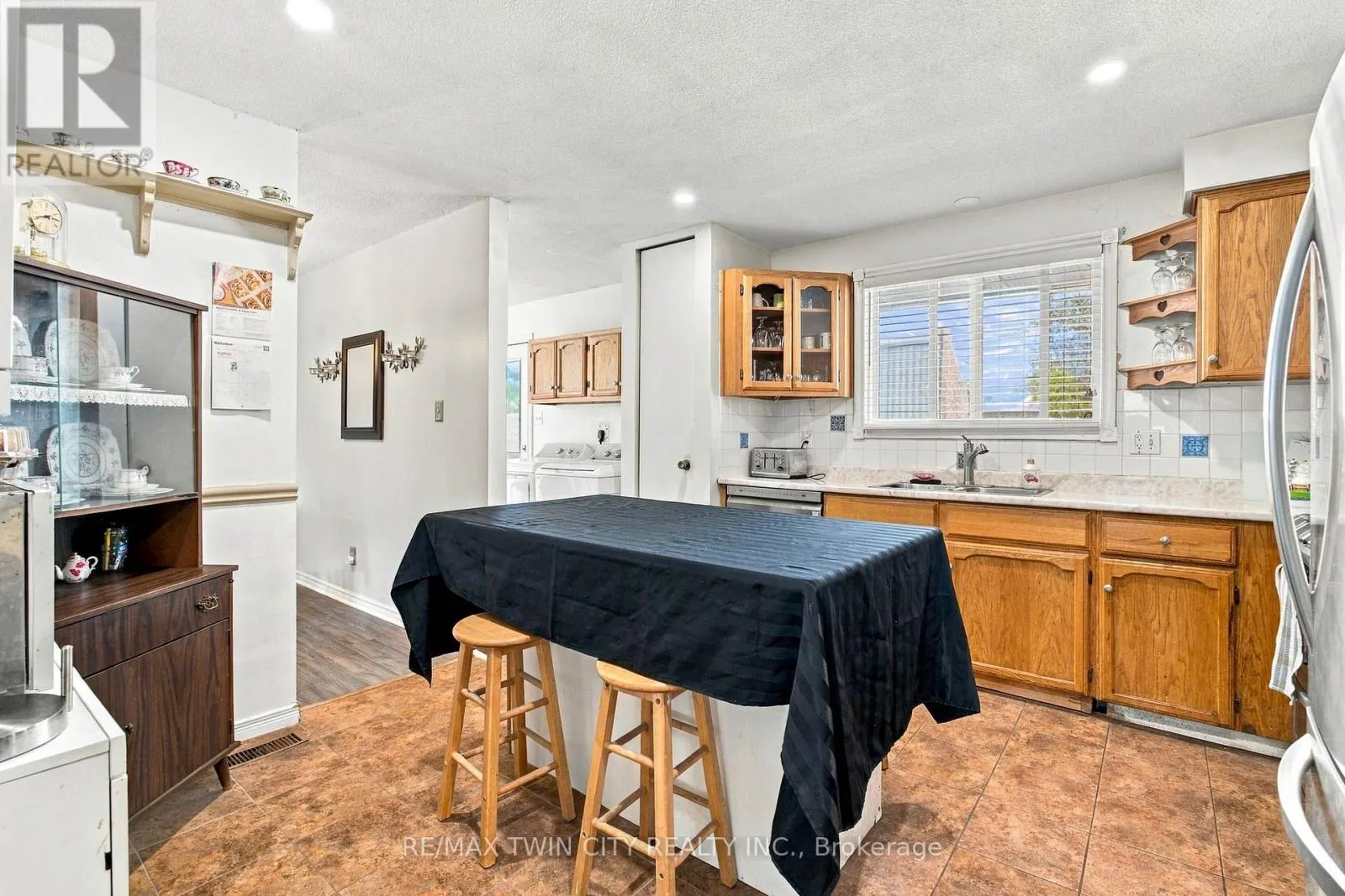 170 SUNSET BOULEVARD