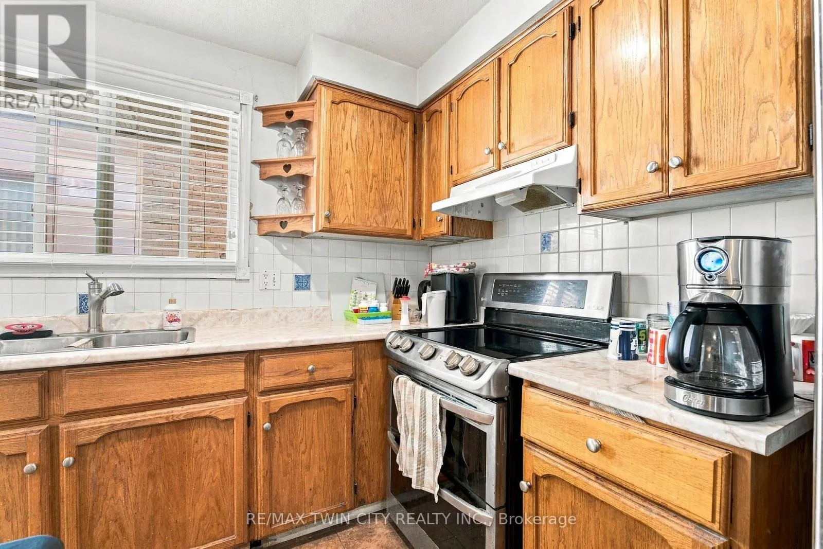 170 SUNSET BOULEVARD