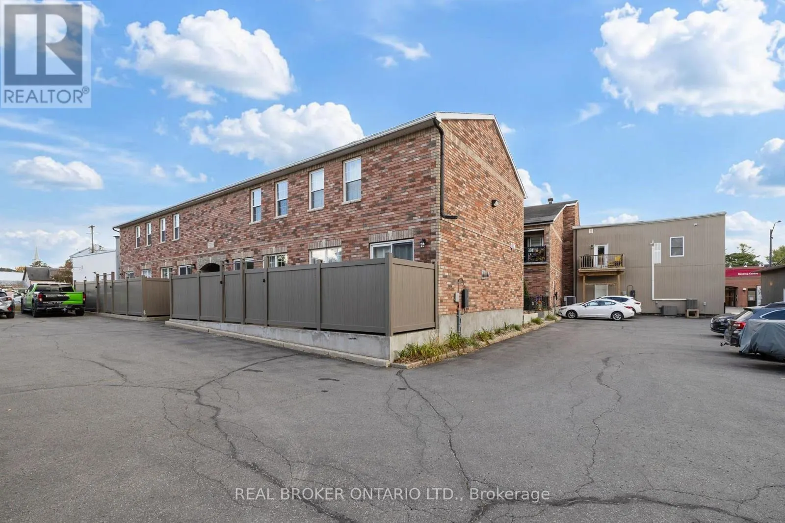 2 - 125 PRESCOTT STREET