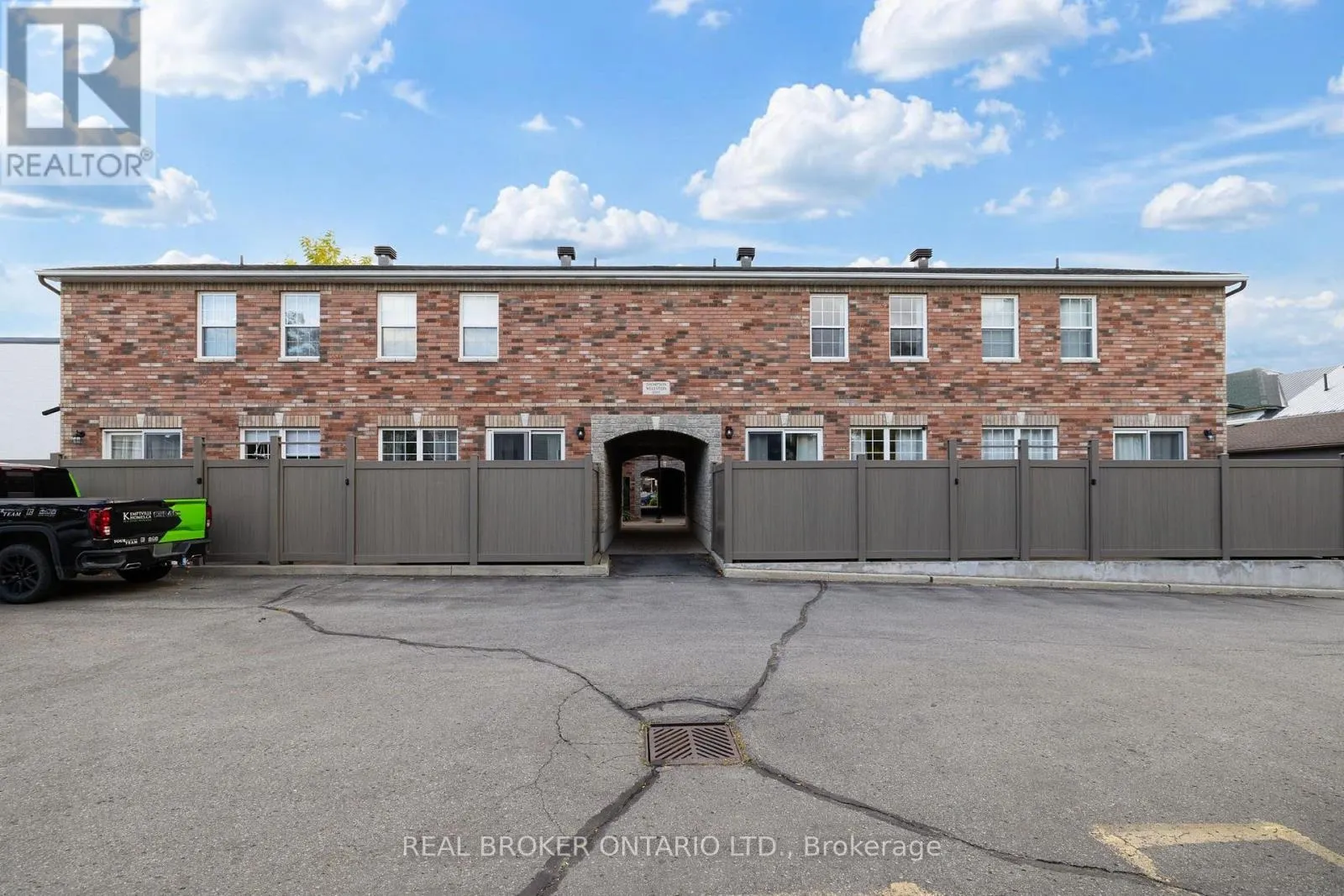 2 - 125 PRESCOTT STREET