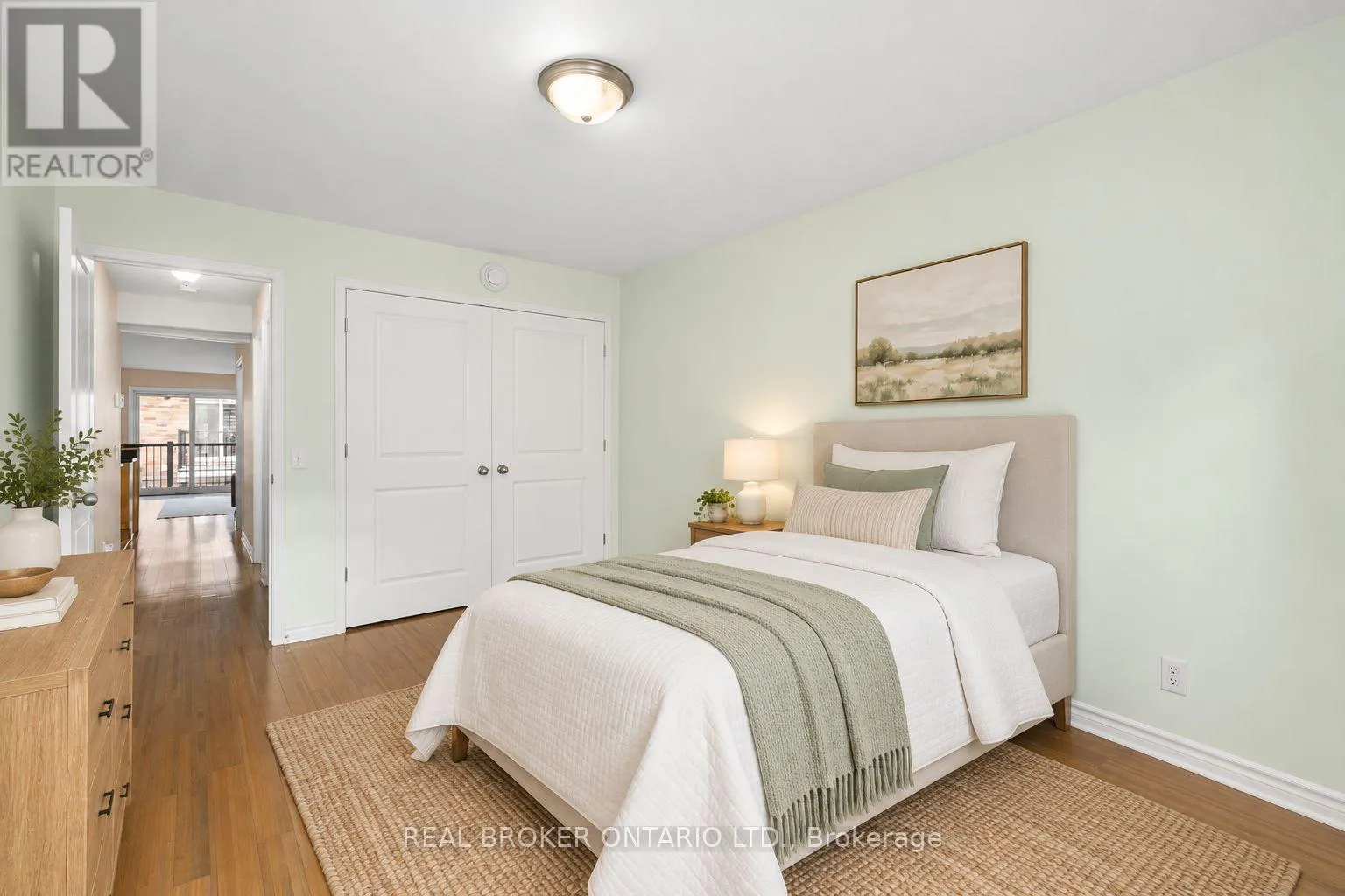 2 - 125 PRESCOTT STREET