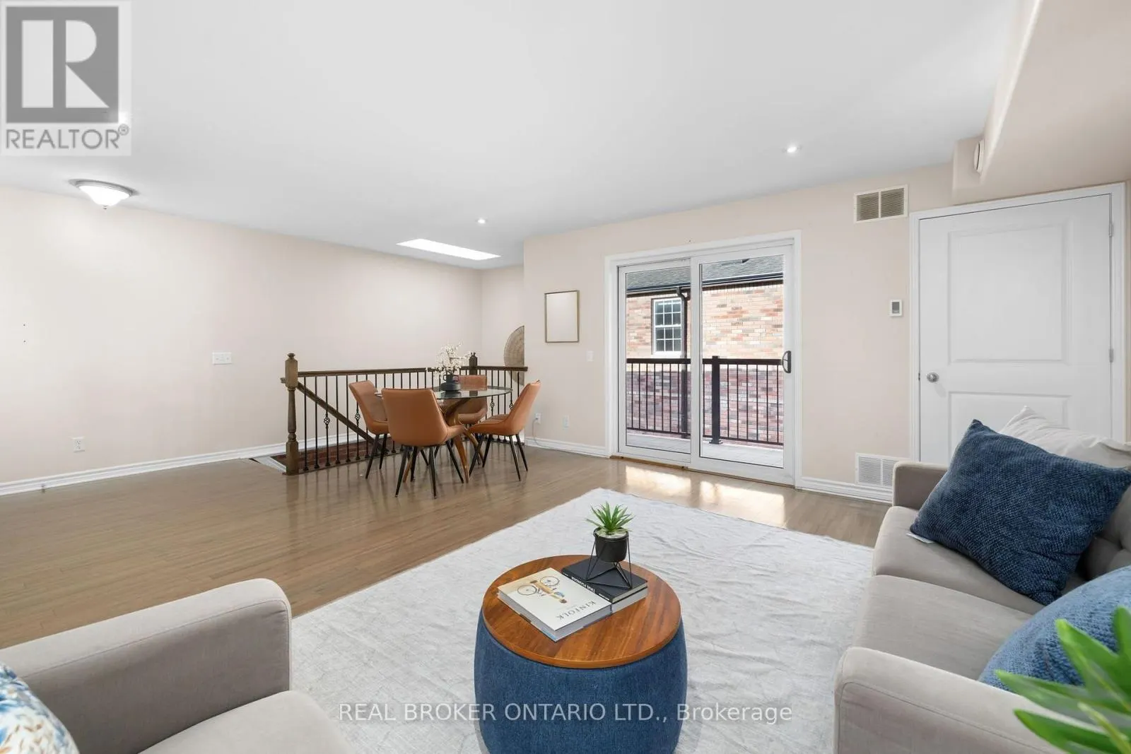 2 - 125 PRESCOTT STREET
