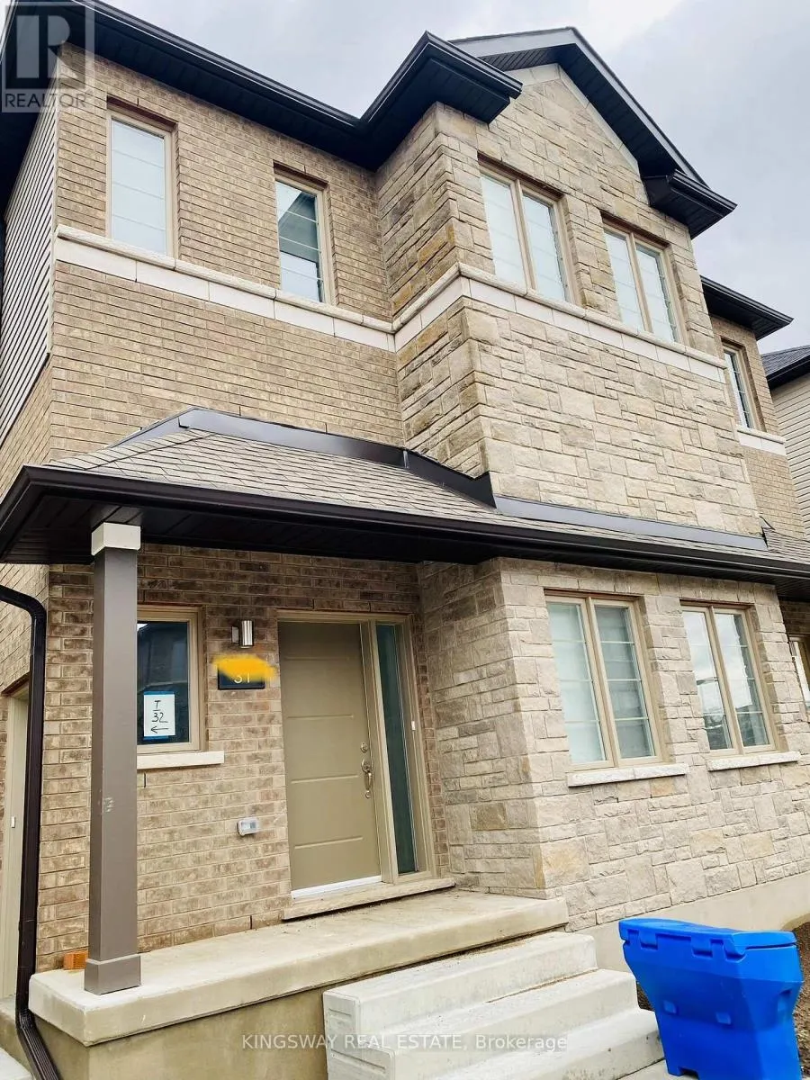 31 - 205 WEST OAK TRAIL
