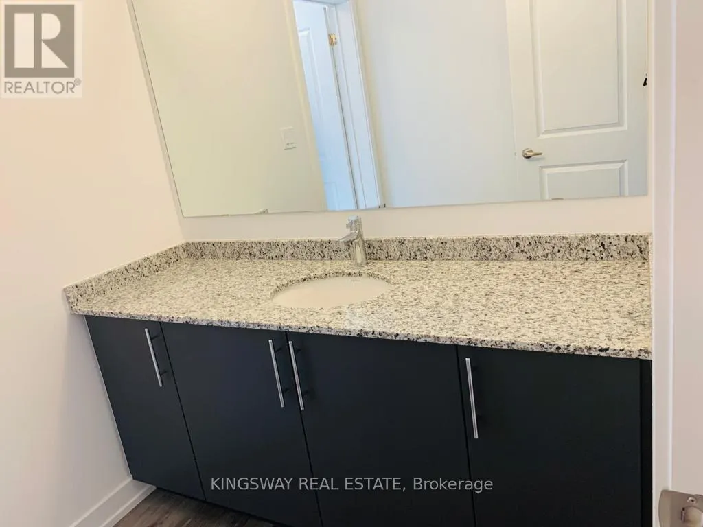 31 - 205 WEST OAK TRAIL