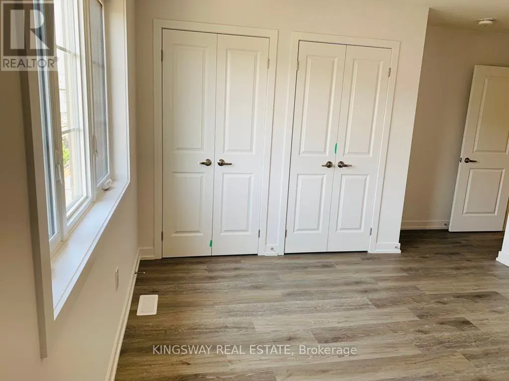 31 - 205 WEST OAK TRAIL