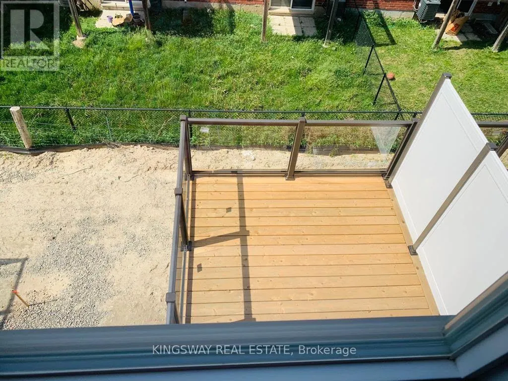 31 - 205 WEST OAK TRAIL