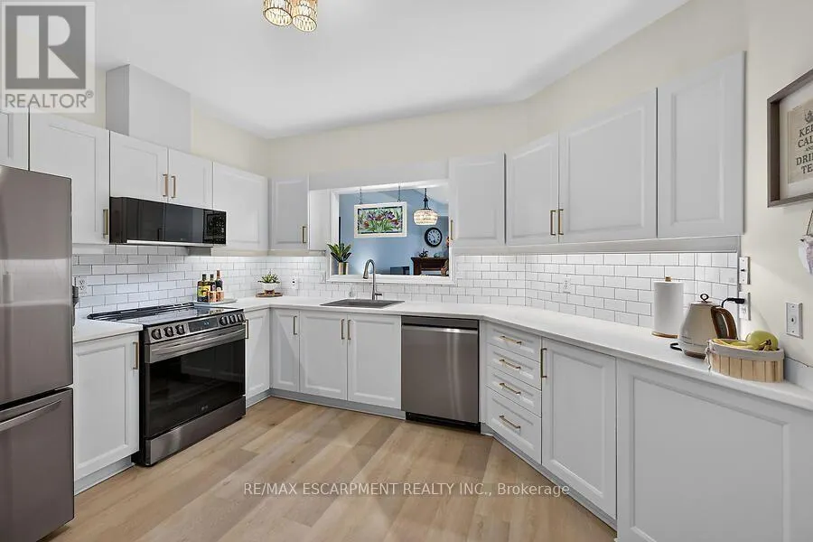 43 - 34 SOUTHBROOK DRIVE
