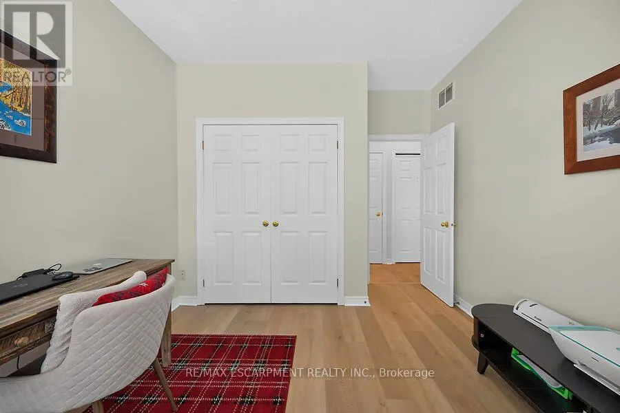 43 - 34 SOUTHBROOK DRIVE