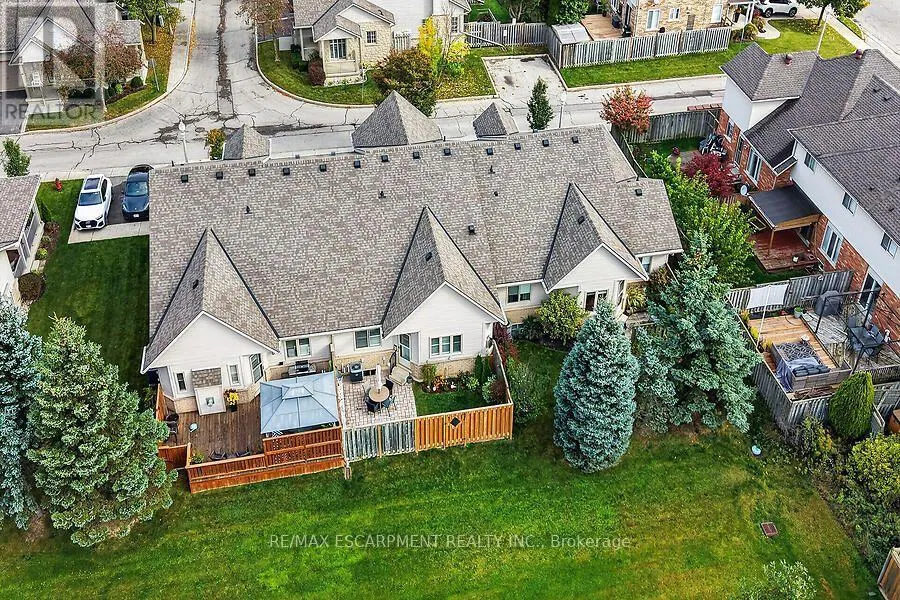 43 - 34 SOUTHBROOK DRIVE