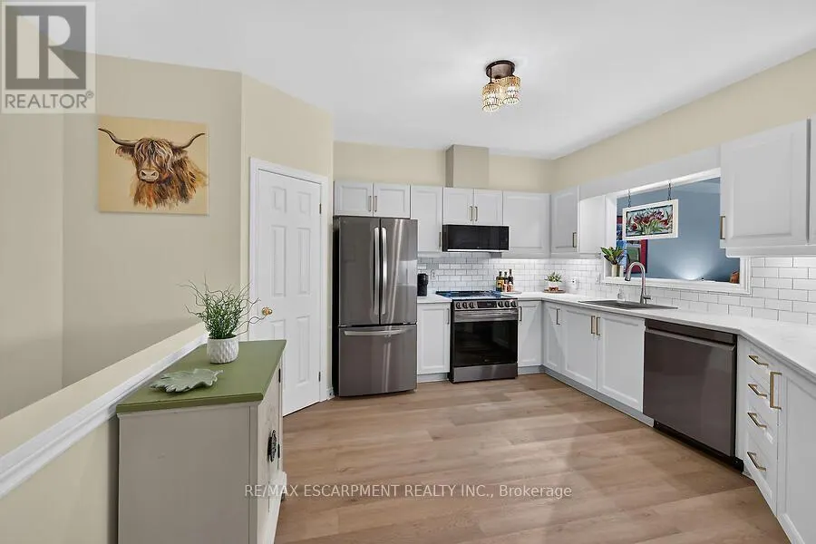43 - 34 SOUTHBROOK DRIVE