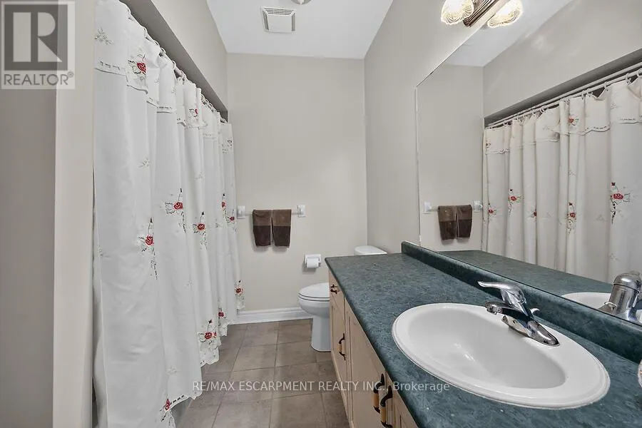 43 - 34 SOUTHBROOK DRIVE