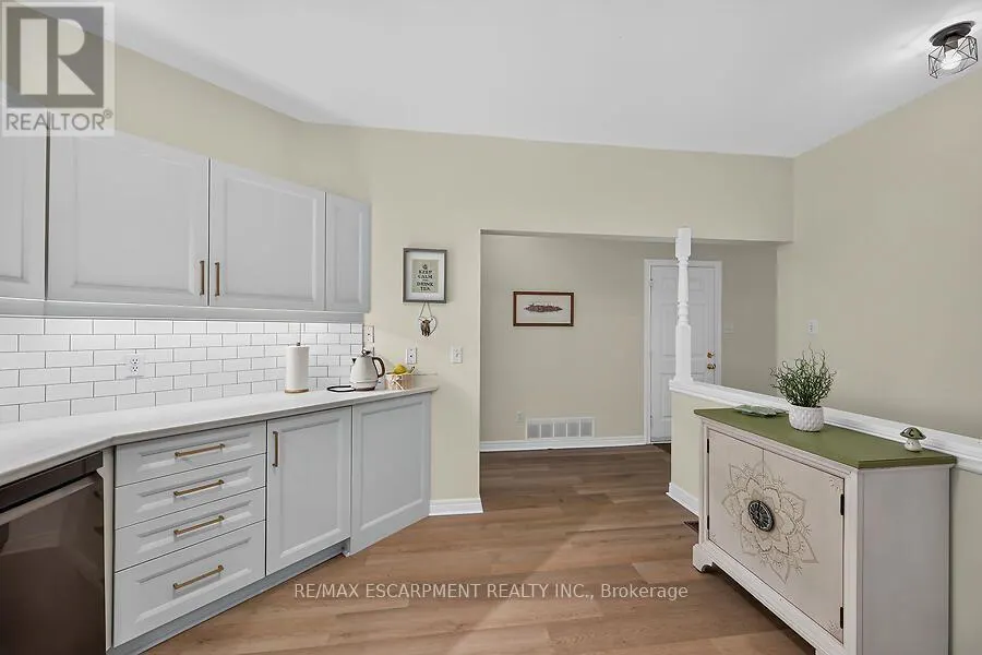 43 - 34 SOUTHBROOK DRIVE