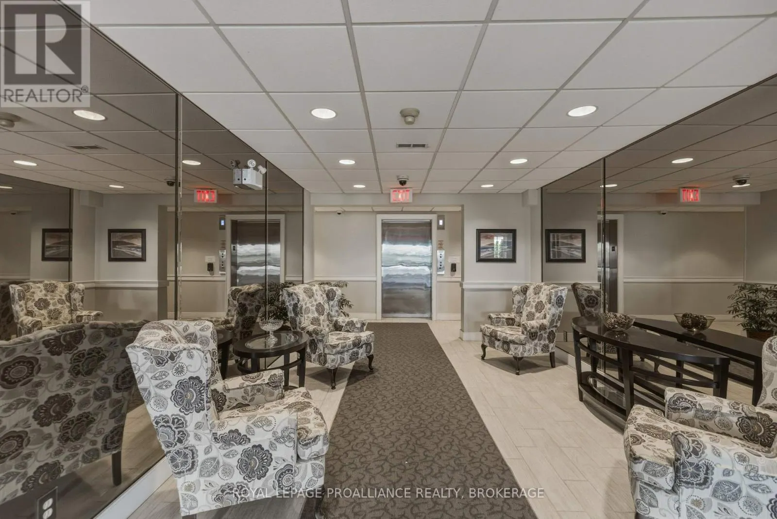 301 - 649 DAVIS DRIVE #301