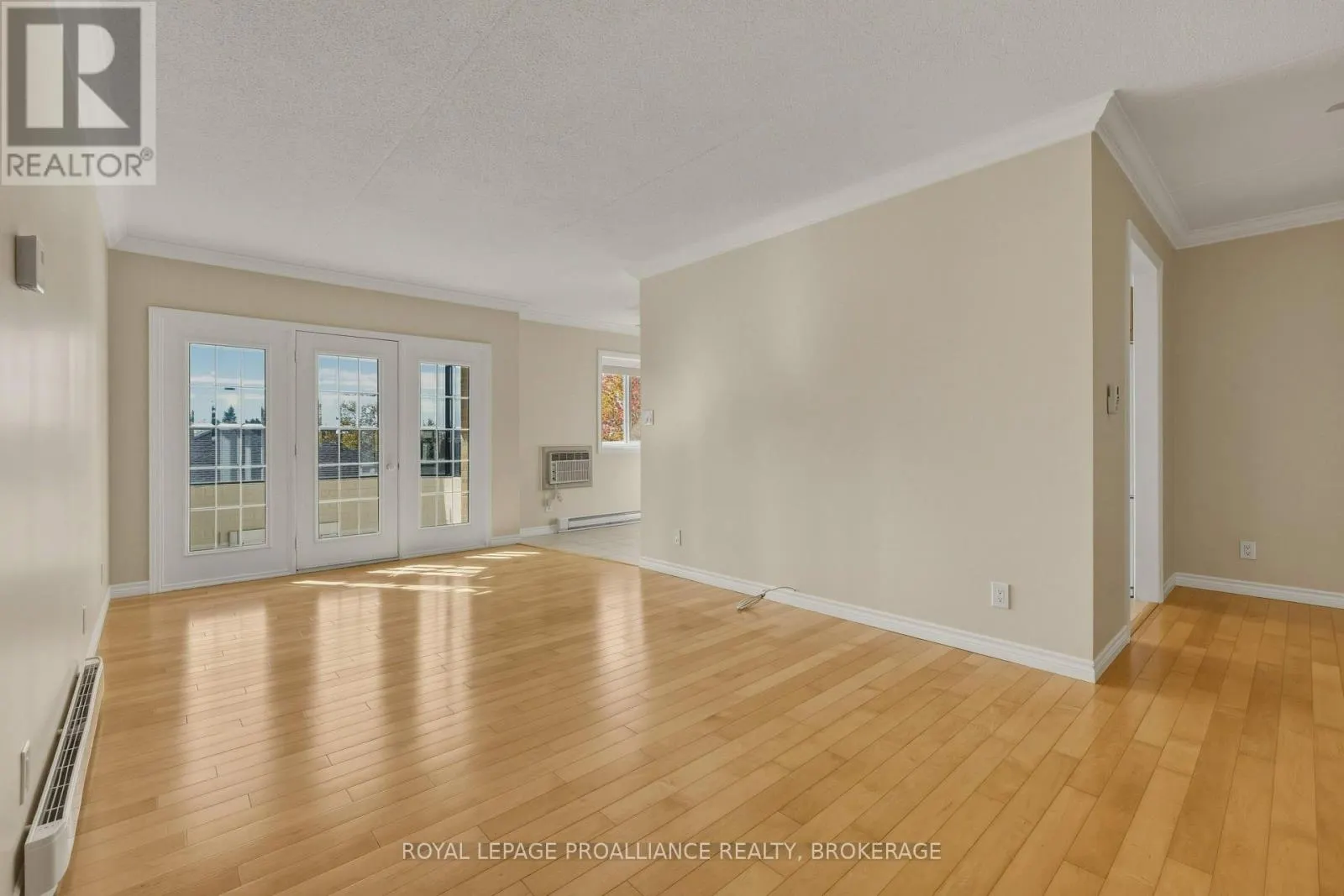 301 - 649 DAVIS DRIVE #301