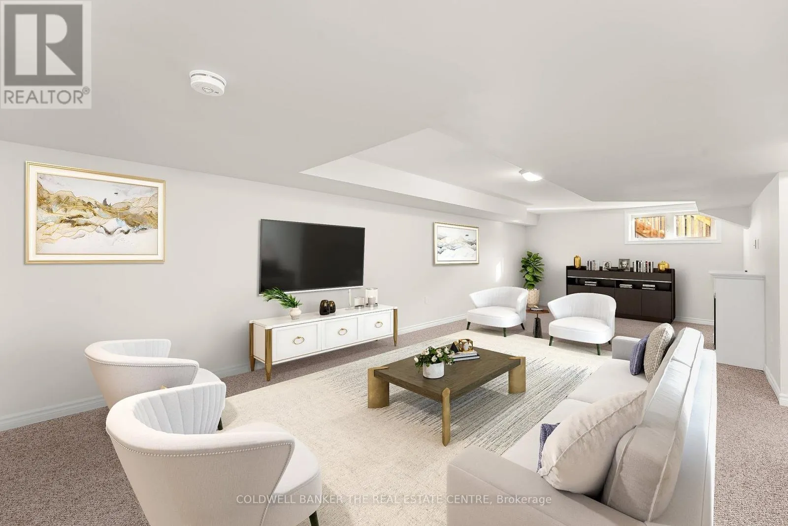 19 - 17 LAKEWOOD CRESCENT