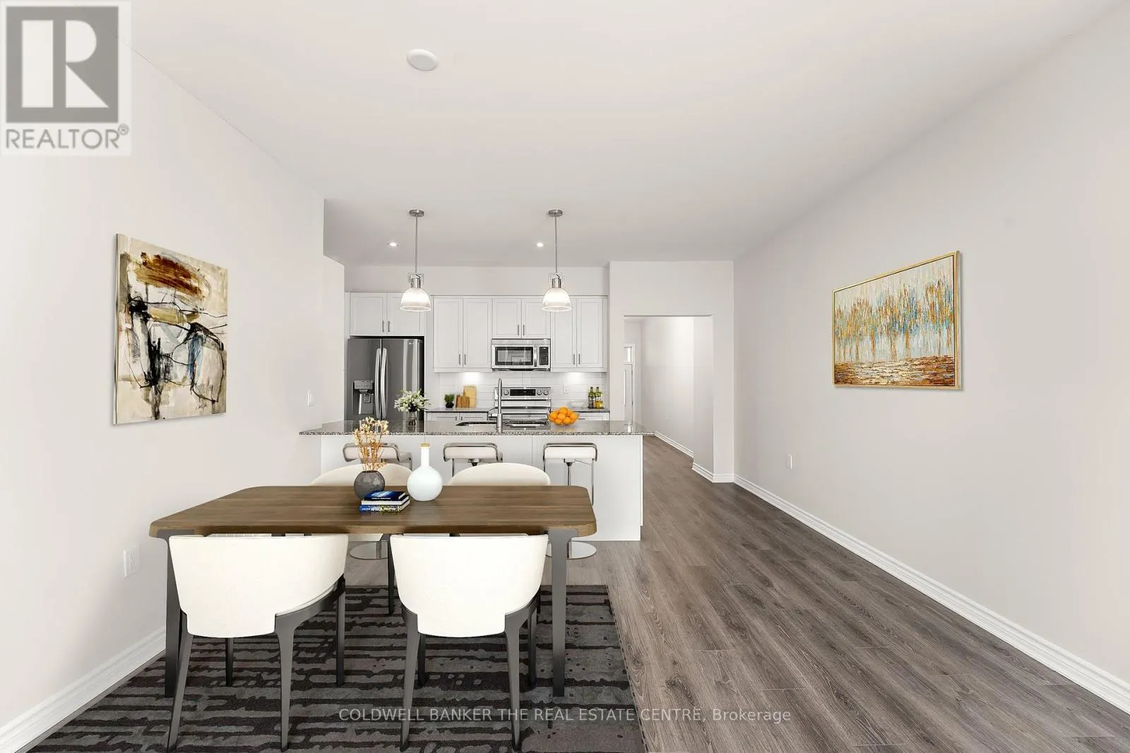 19 - 17 LAKEWOOD CRESCENT