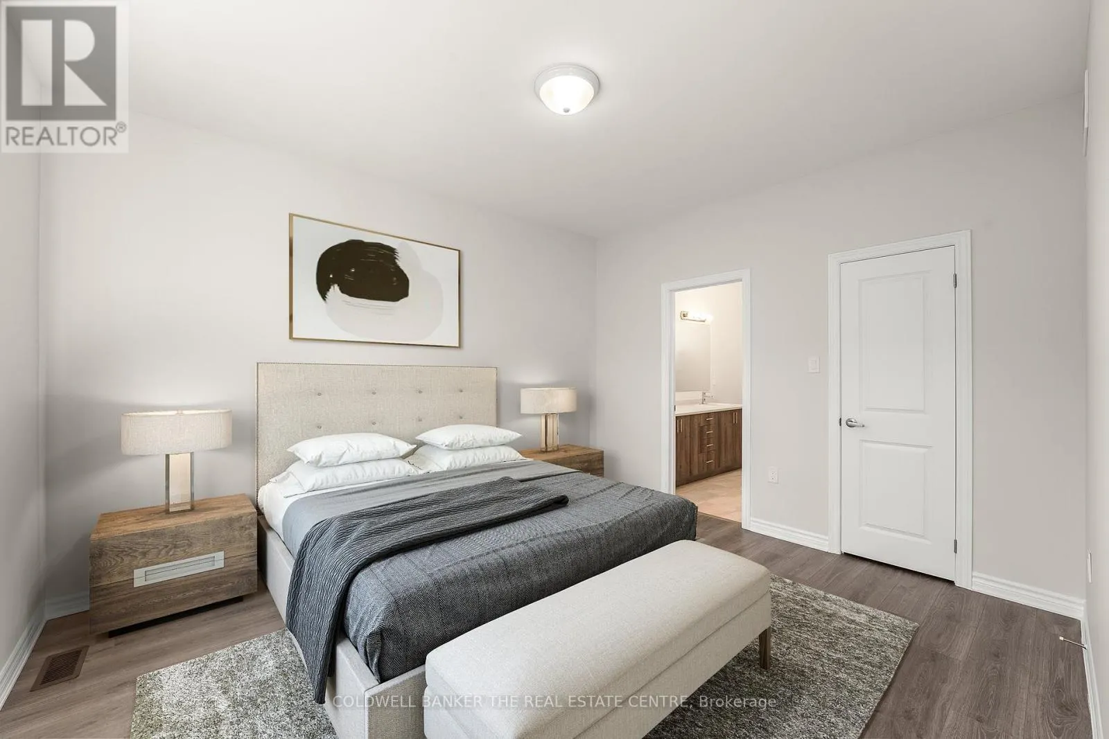 19 - 17 LAKEWOOD CRESCENT