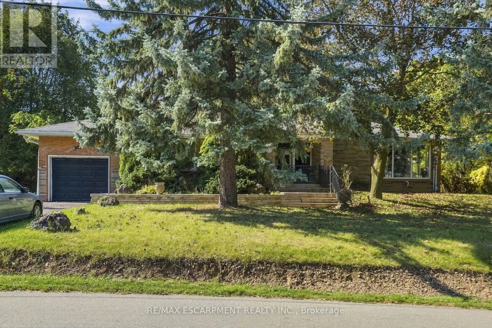 904 MONTGOMERY DRIVE