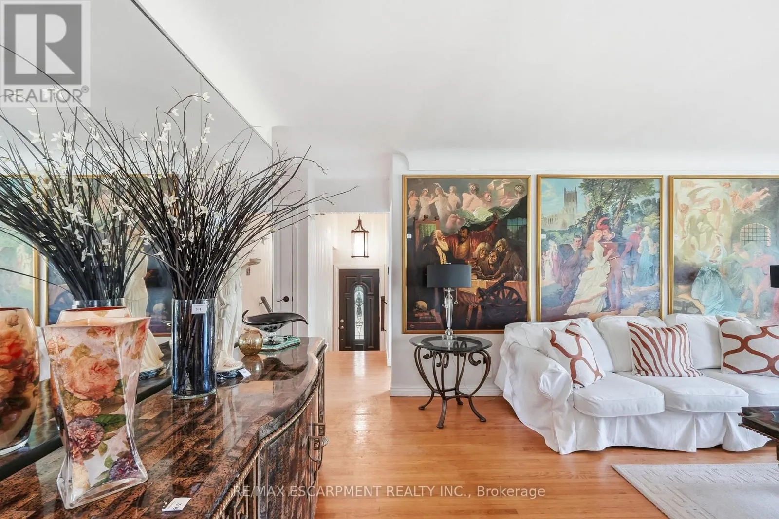 904 MONTGOMERY DRIVE