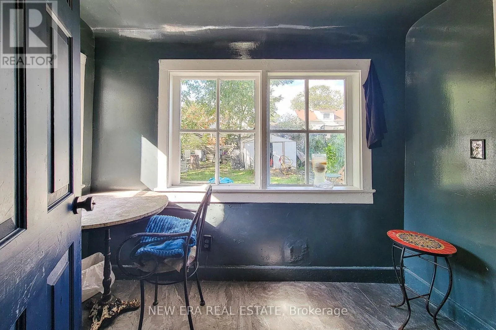 38 CLIFFORD AVENUE