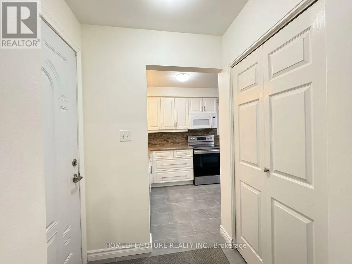 272 KINZIE AVENUE