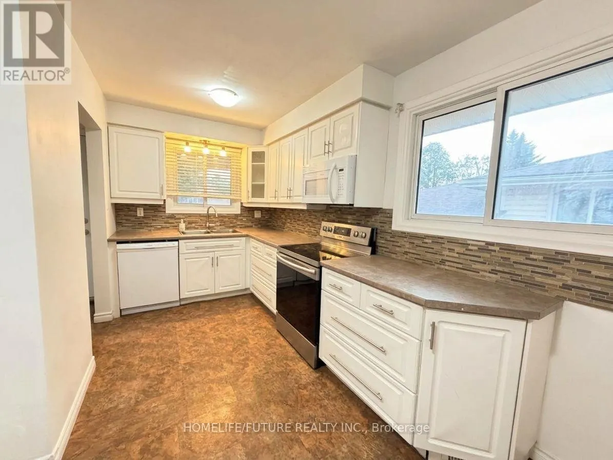 272 KINZIE AVENUE