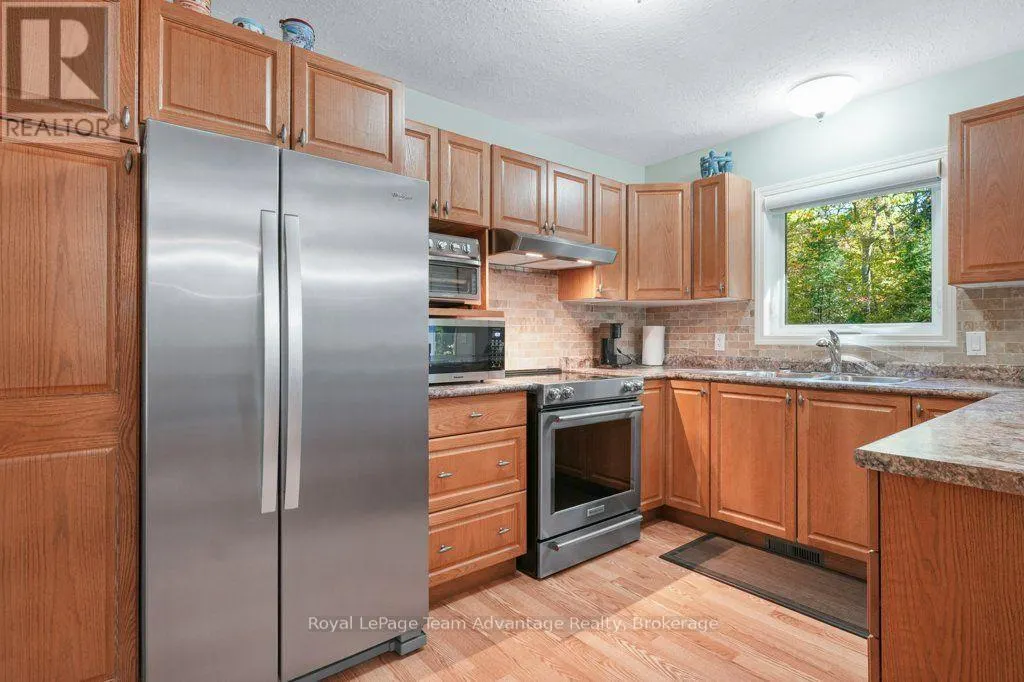 10 OAKRIDGE ROAD