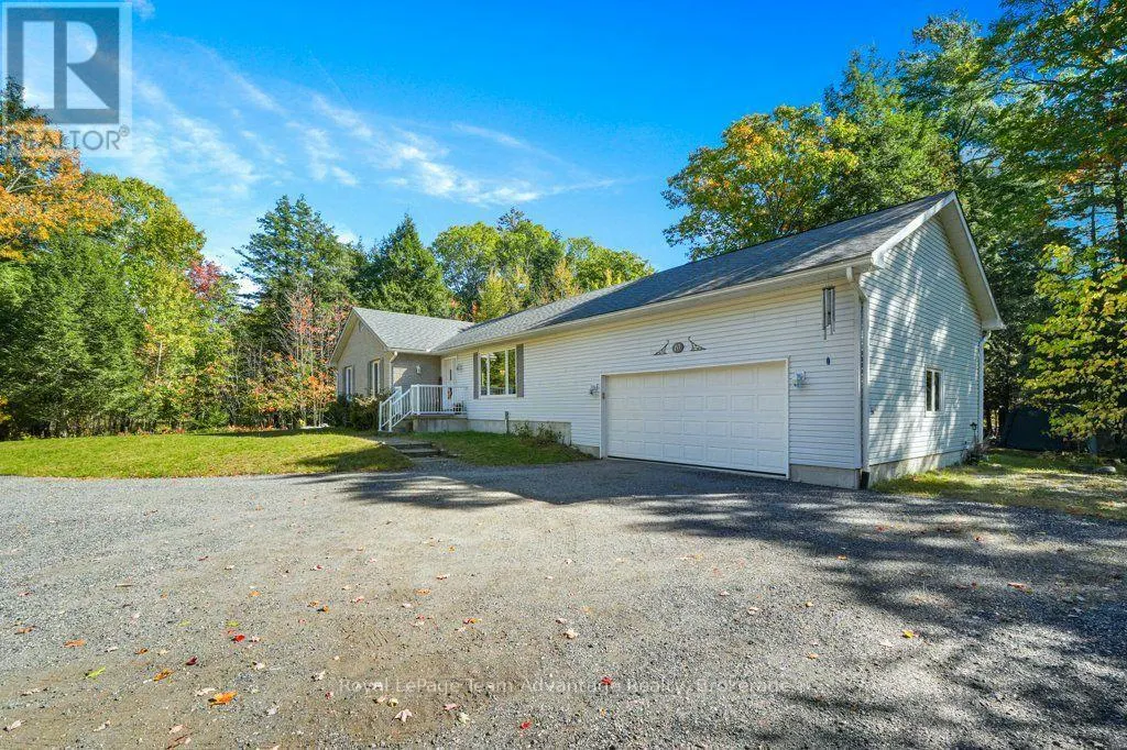 10 OAKRIDGE ROAD
