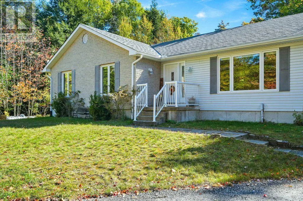 10 OAKRIDGE ROAD