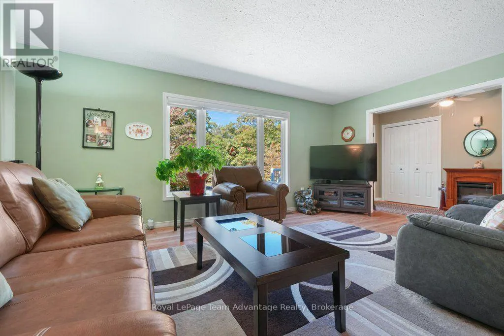10 OAKRIDGE ROAD