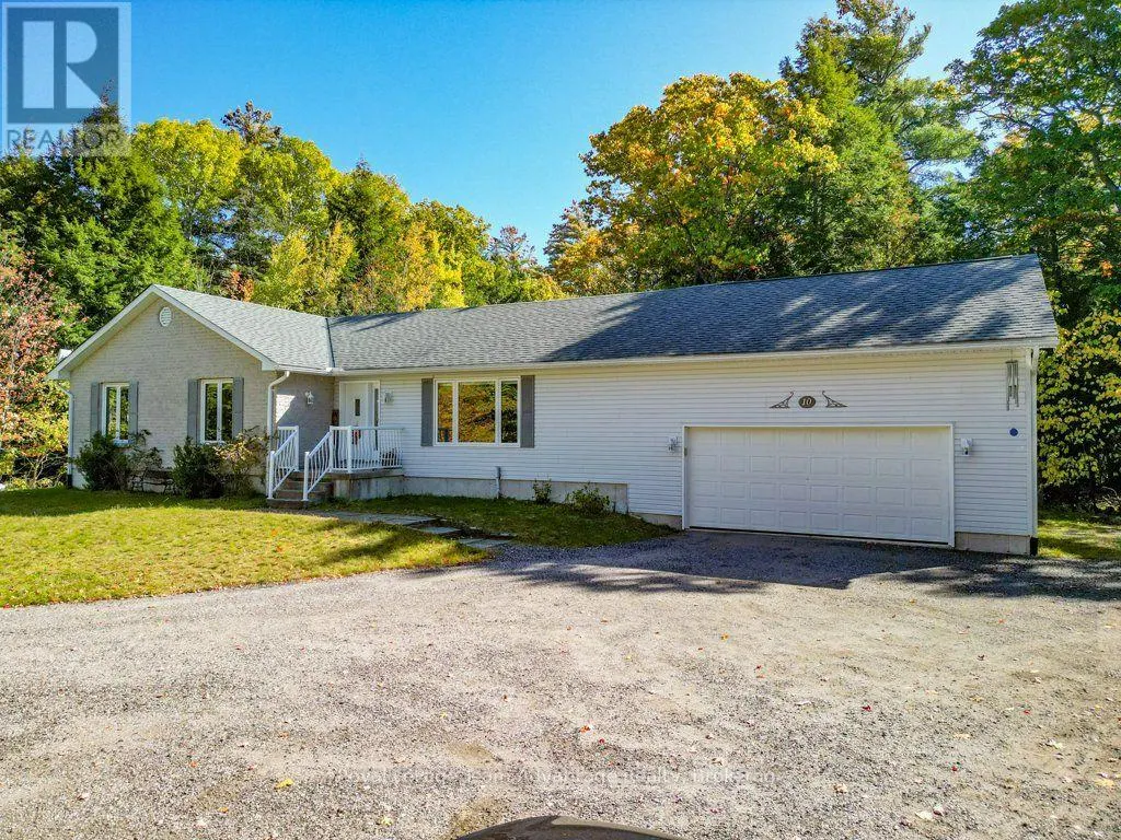 10 OAKRIDGE ROAD